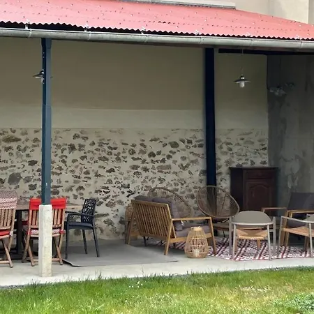 Gite, Playroom, Garden & Near Charly-sur-Marne